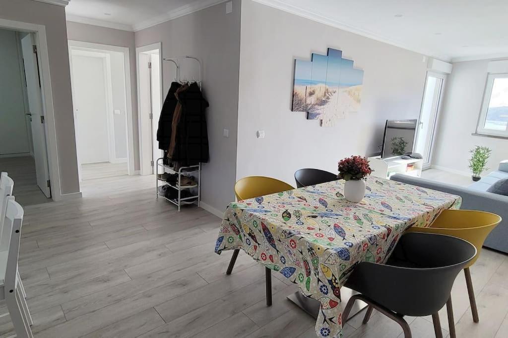 *Sea View* New 3 Bedroom Apt With Free Parking Sesimbra Buitenkant foto